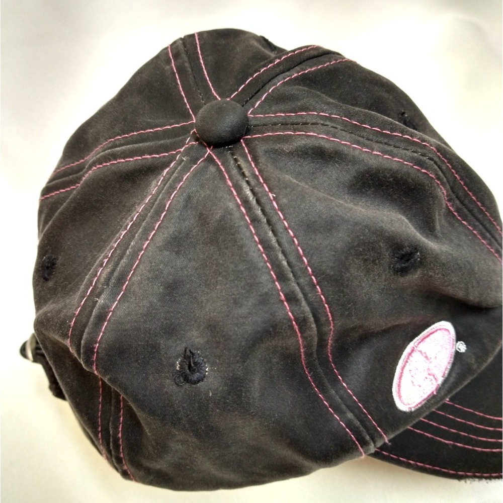 womens‎ MOSSY OAK distressed cap, black w colorfull plaid on bottom - Picture 2 of 10